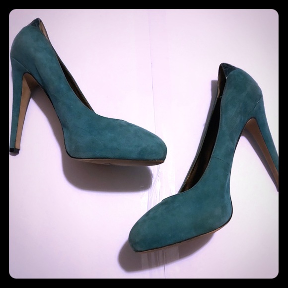 Sam Edelman Shoes - Sam Edelman green suede like heels